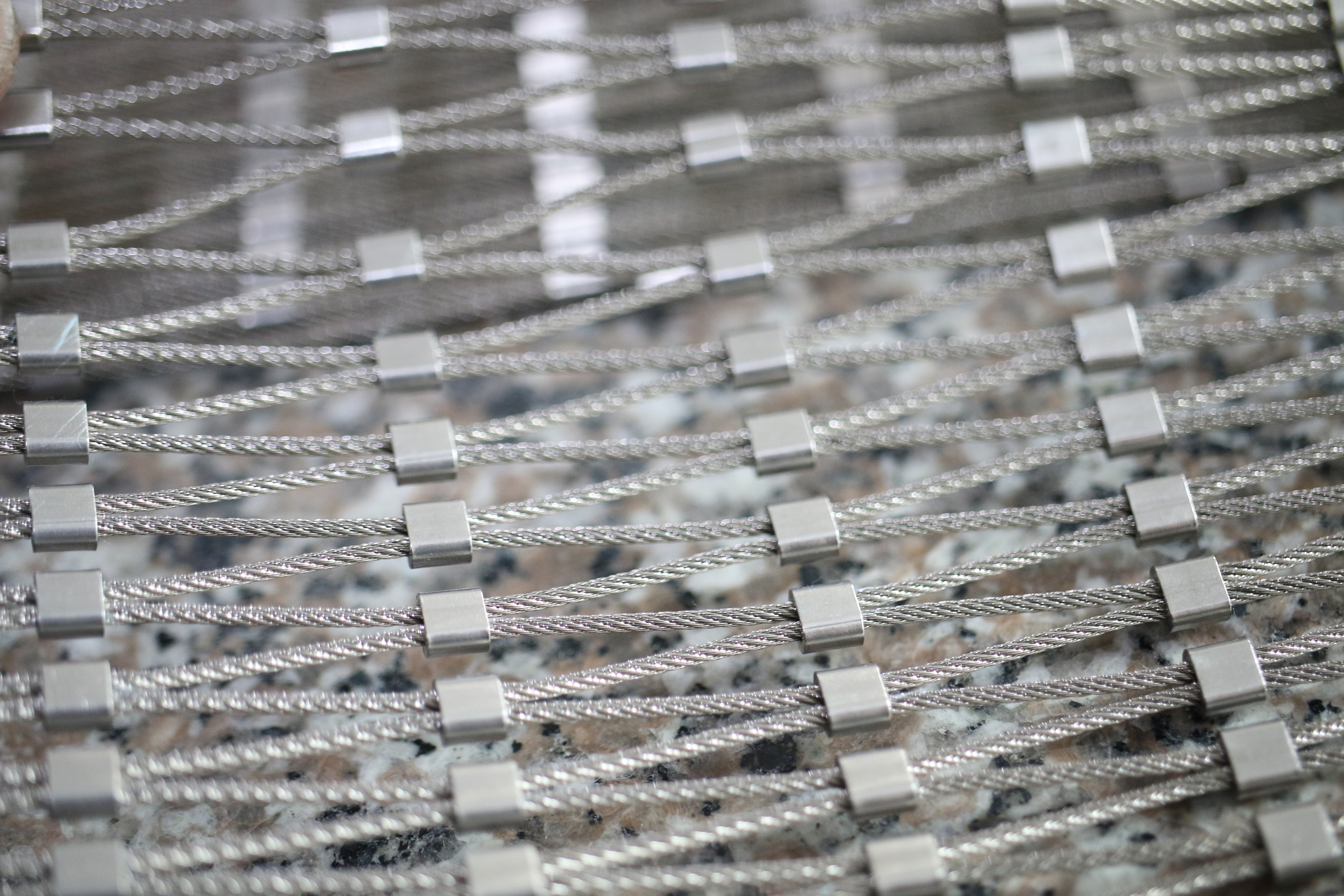 samples of crimped mesh